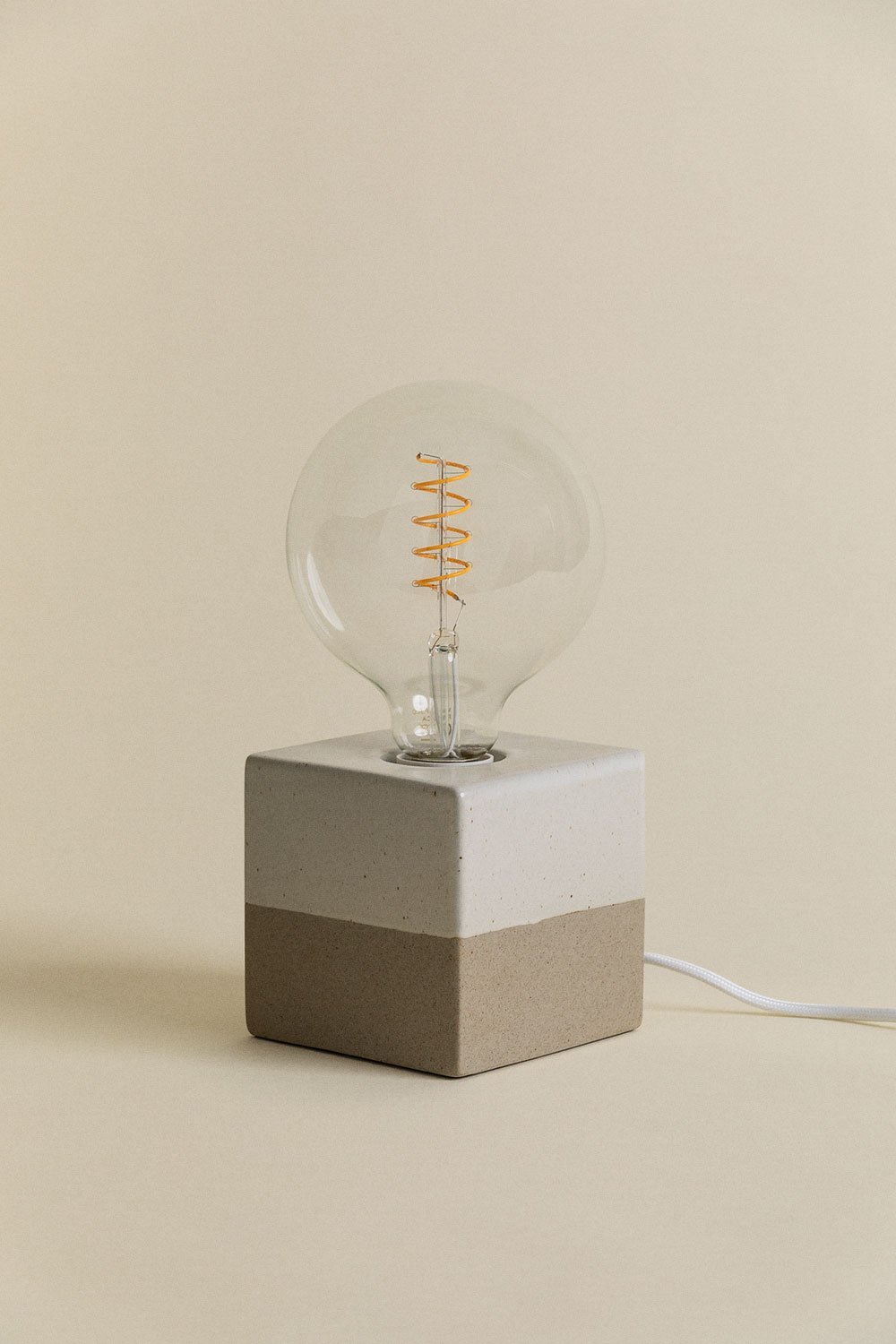 Lámpara de Mesa en Porcelana Boxi, imagen de galería 1