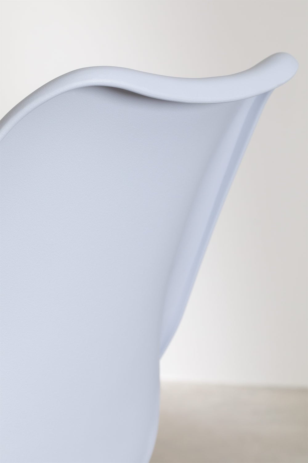 Pack de 4 taburetes altos 65 cm con cojín en polipiel gris delfín Nordic, imagen de galer&iacute;a 4