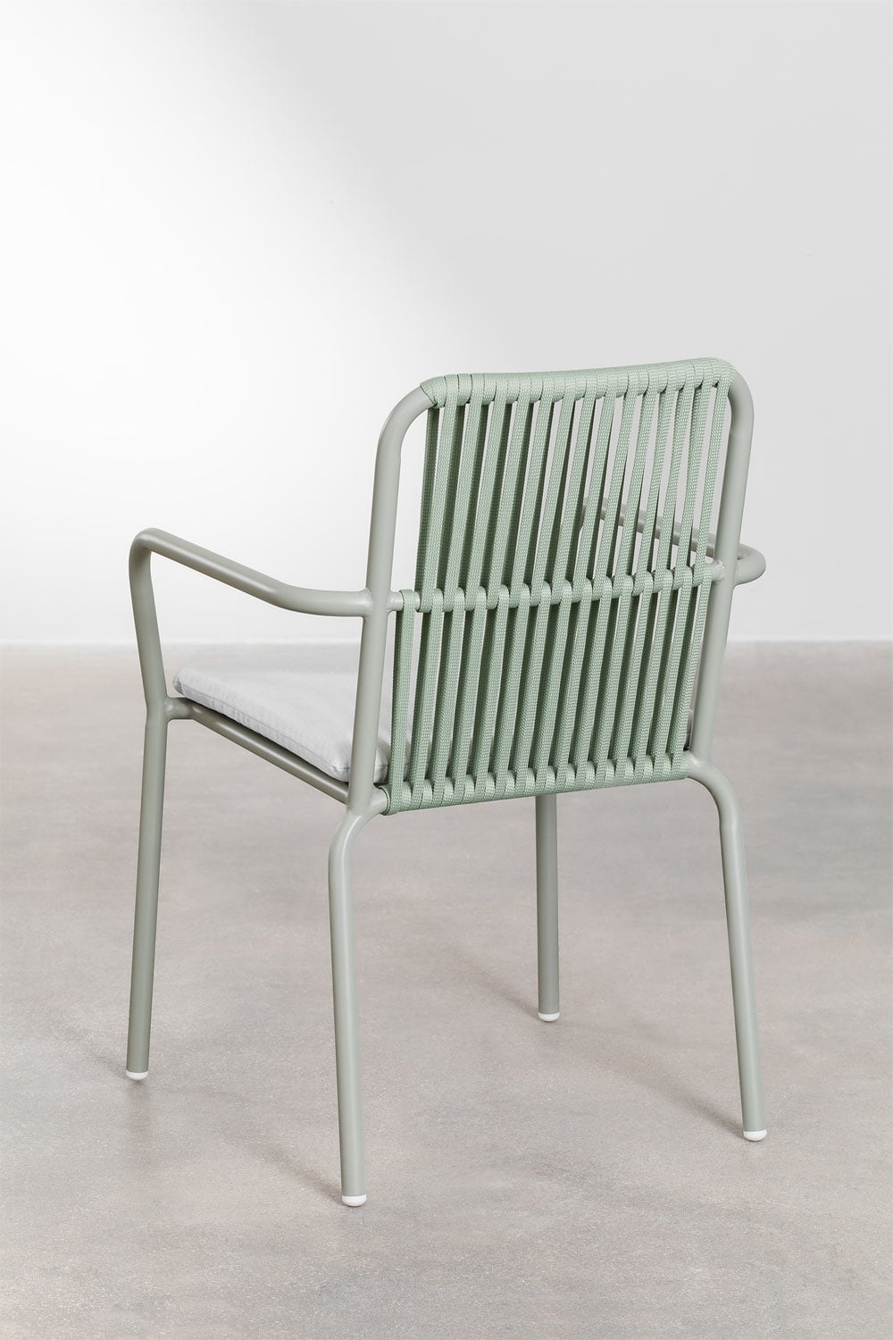 Silla de comedor apilable con reposabrazos en aluminio Alberta, imagen de galer&iacute;a 4