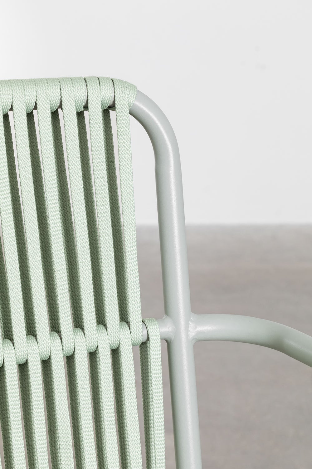 Silla de comedor apilable con reposabrazos en aluminio Alberta, imagen de galer&iacute;a 5
