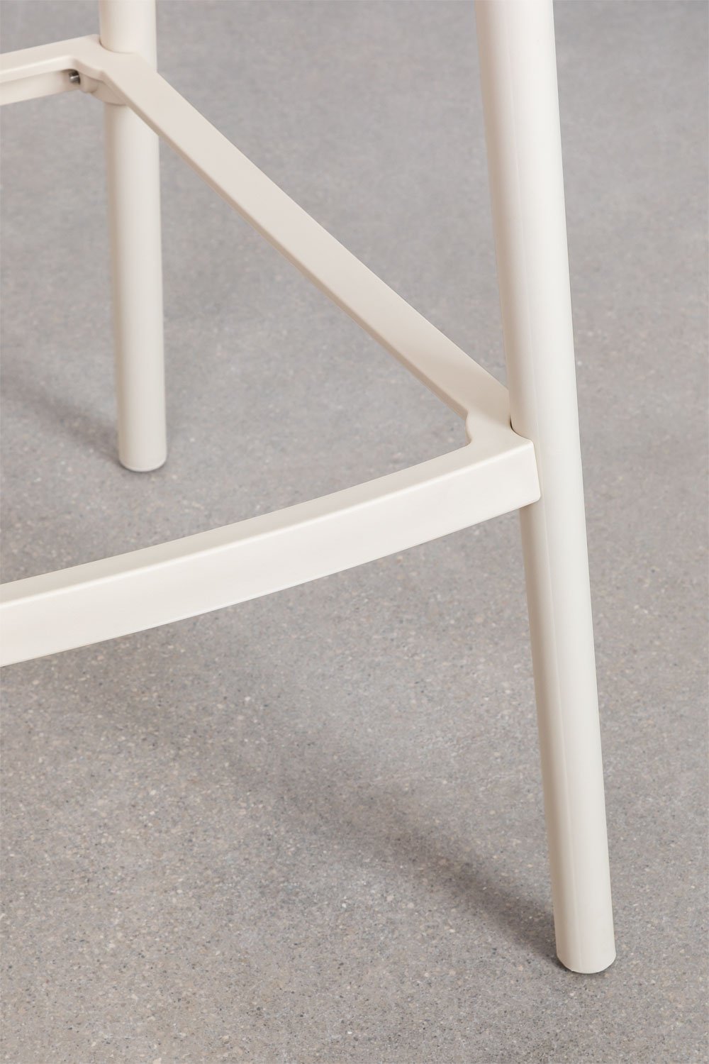 Taburete alto de jardín 75 cm en polipropileno beige tapioca Ores, imagen de galer&iacute;a 5