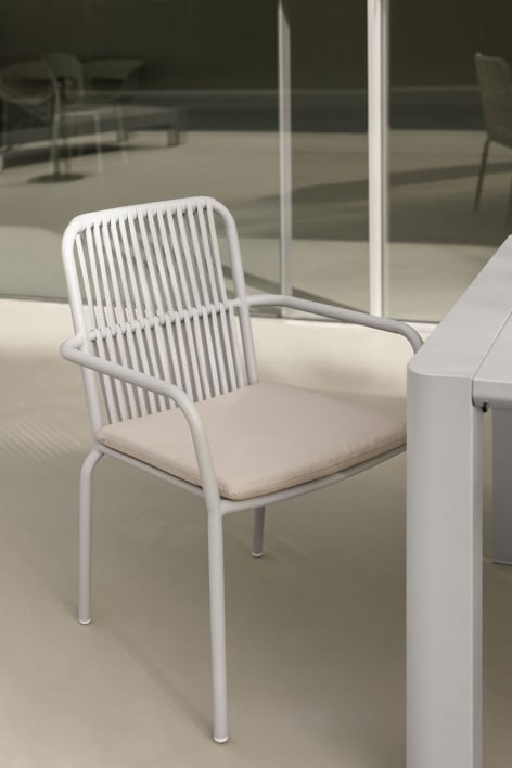 Silla de Jardín Apilable con Reposabrazos en Aluminio Alberta - Gris Claro