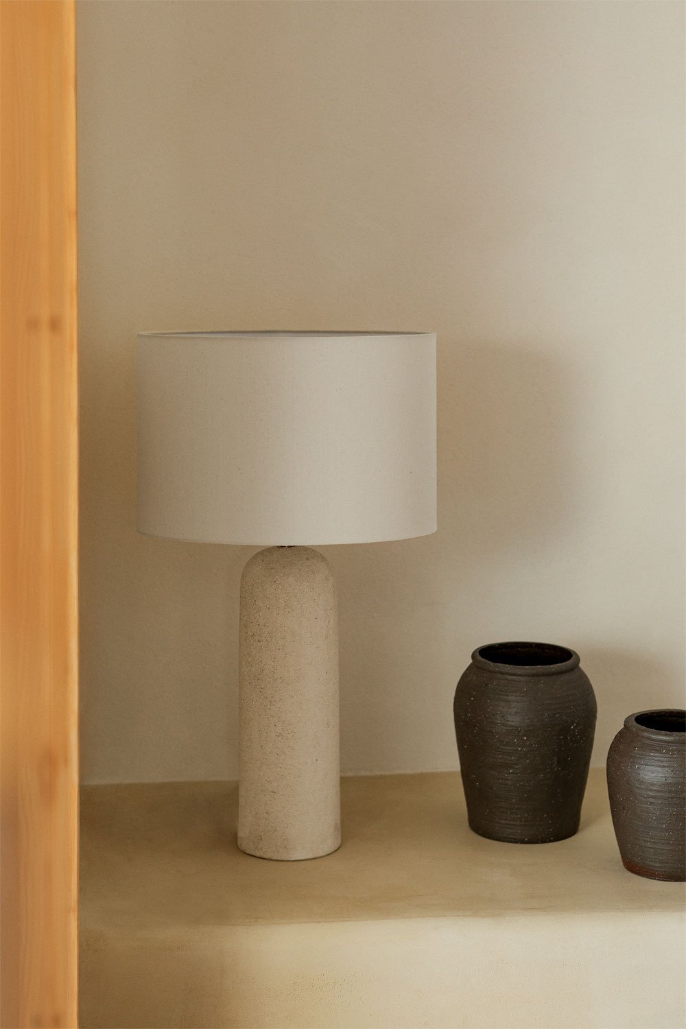 Lámpara de Mesa en Lino y Fibra de Vidrio Otile   , imagen de galería 1