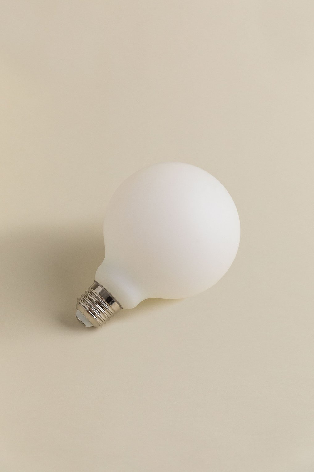 Bombilla LED E27 G95 10W Opal, imagen de galería 1