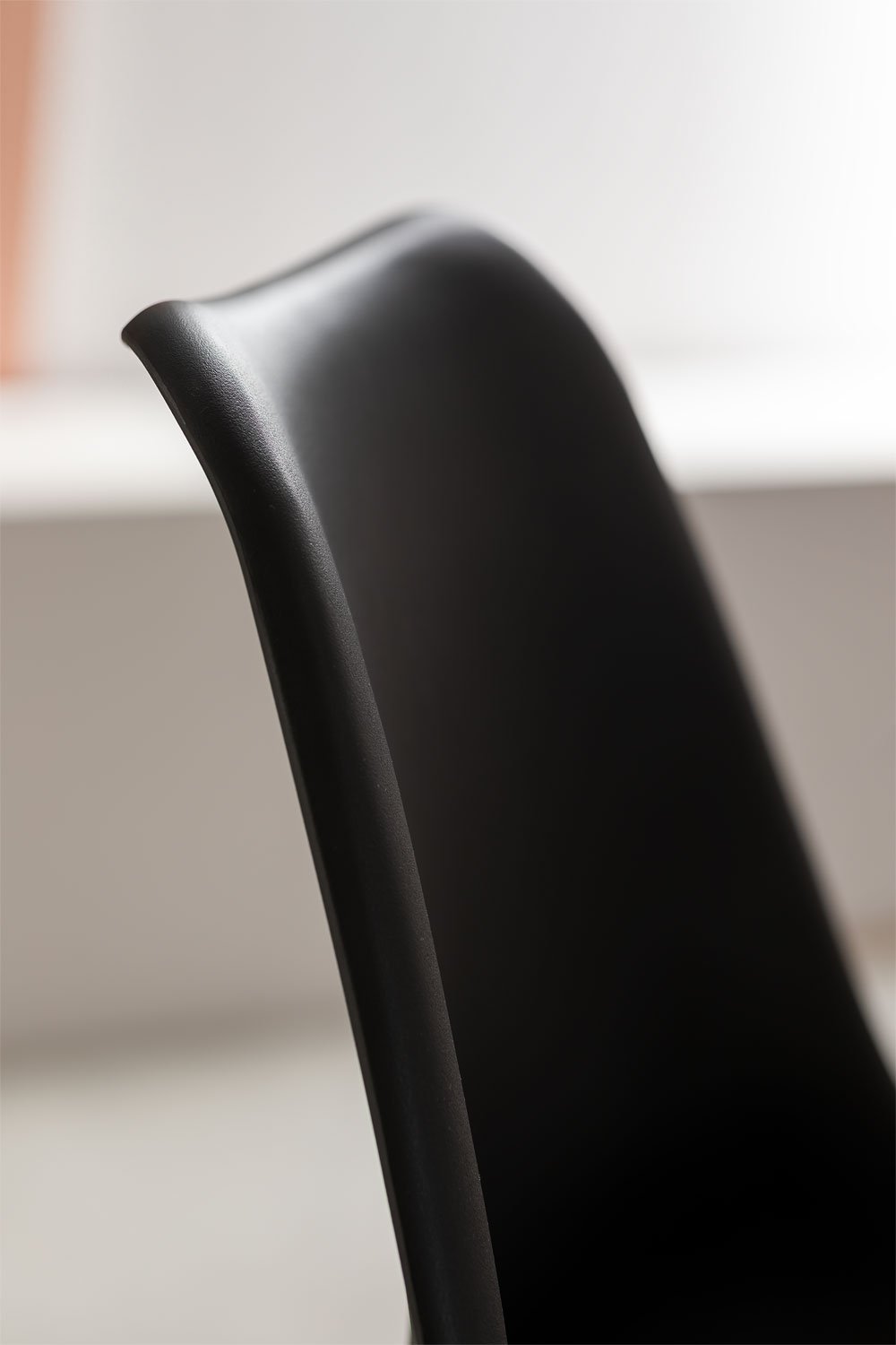 Silla de comedor en polipropileno y madera de haya Nordic , imagen de galería 3