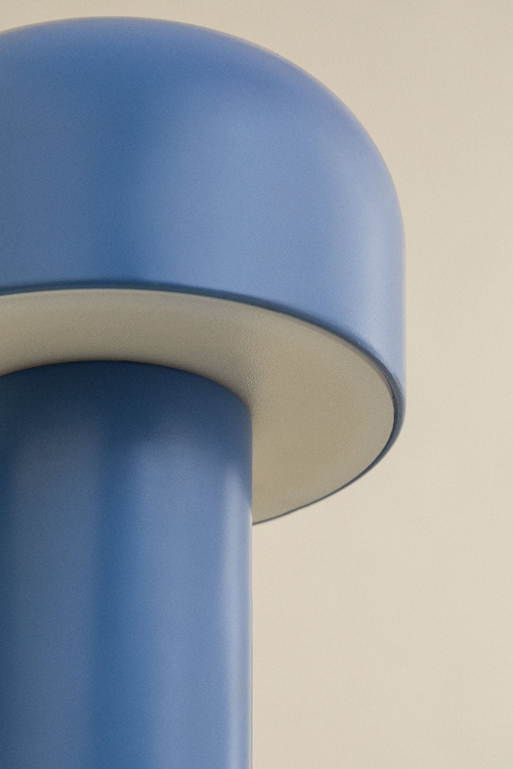 Lámpara de mesa LED inalámbrica en hierro Loentia, imagen de galer&iacute;a 3