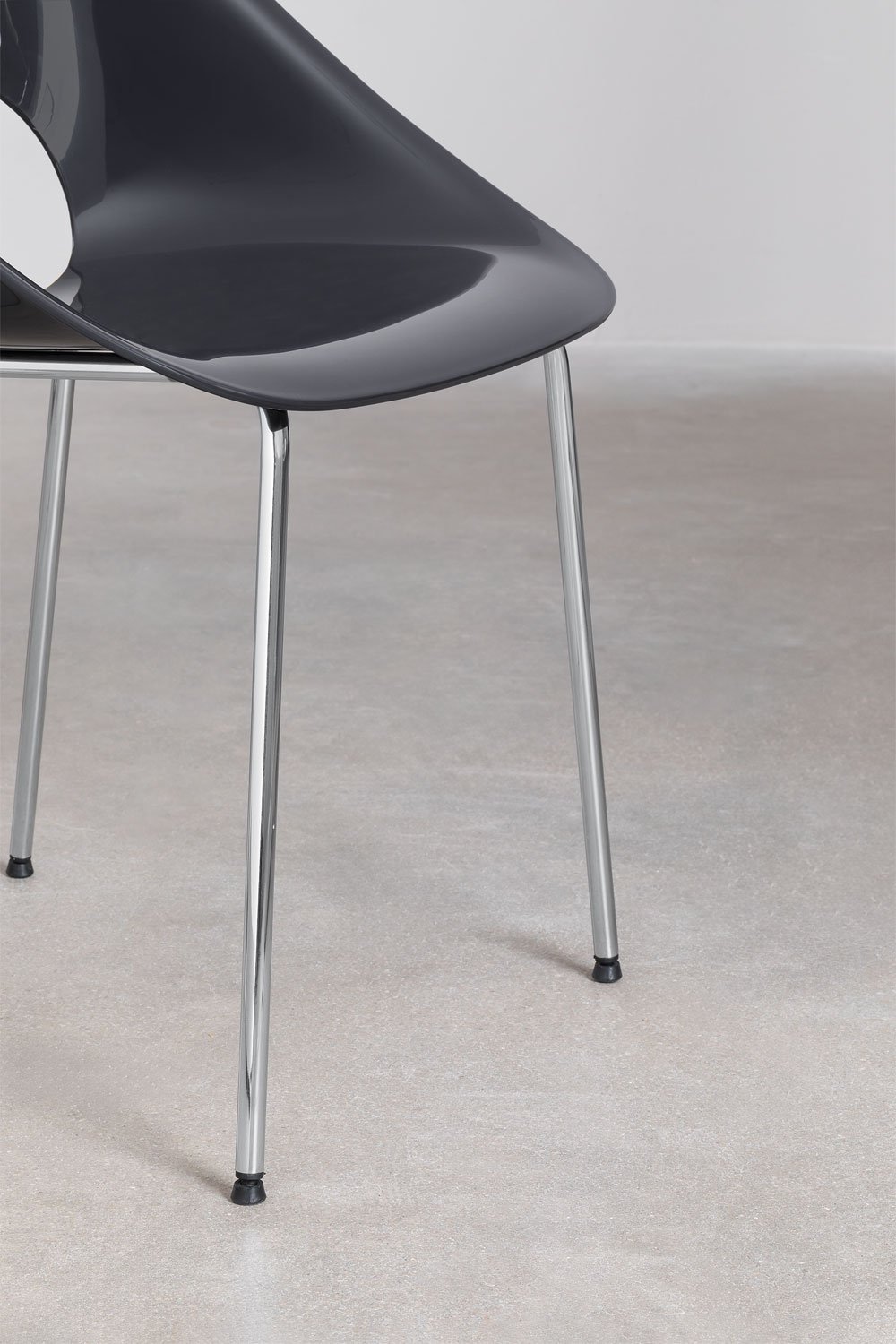 Silla de comedor en polipropileno y hierro Louna, imagen de galer&iacute;a 6