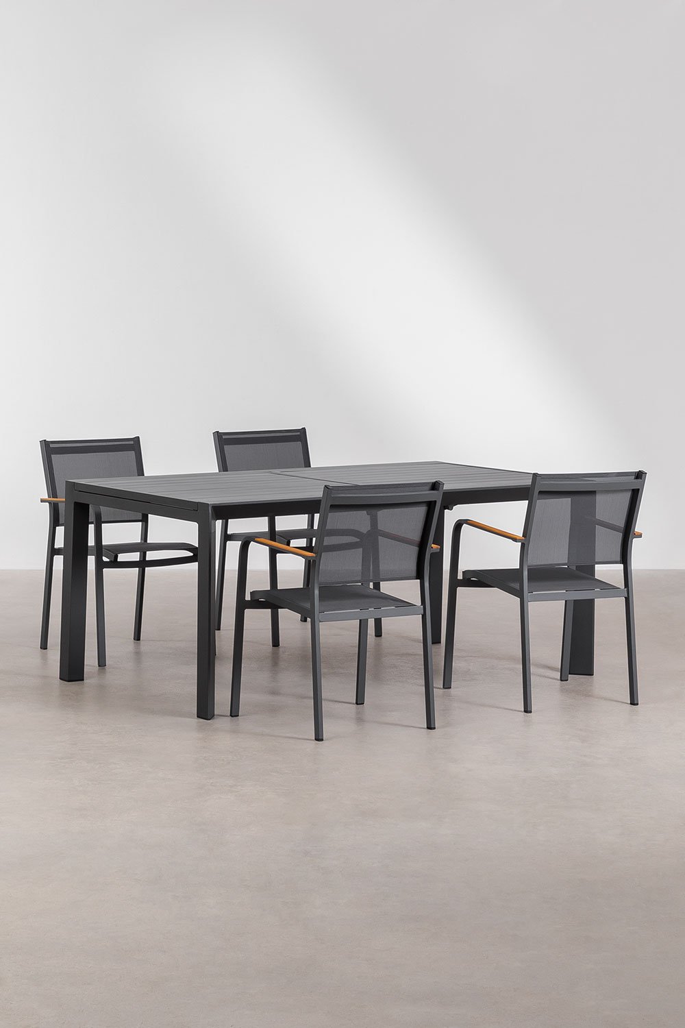 Set de mesa rectangular 180-240x100 cm extensible Starmi y 4 sillas de jardín apilables en aluminio Archer  , imagen de galería 1