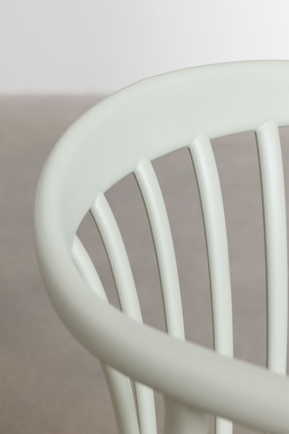 Pack de 6 sillas de comedor apilables con reposabrazos en polipropileno Ivor, imagen de galer&iacute;a 5