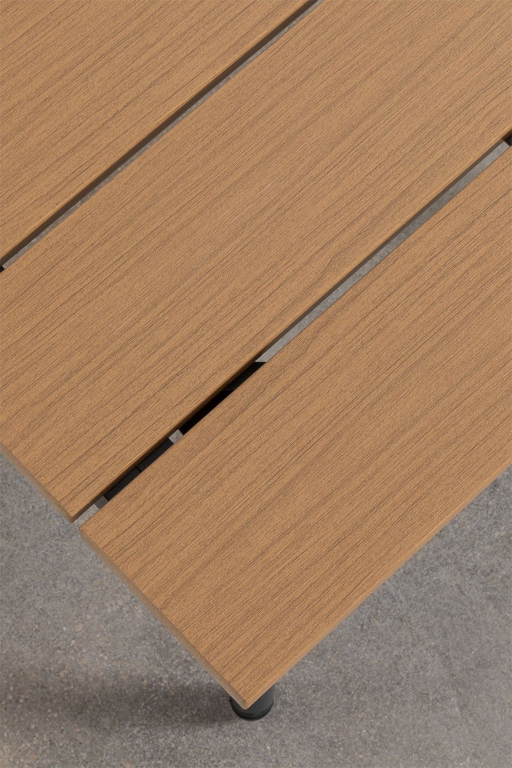 Conjunto de jardín con sofá esquinero de 4 plazas y mesa de centro en aluminio y madera Nadi, imagen de galería 10