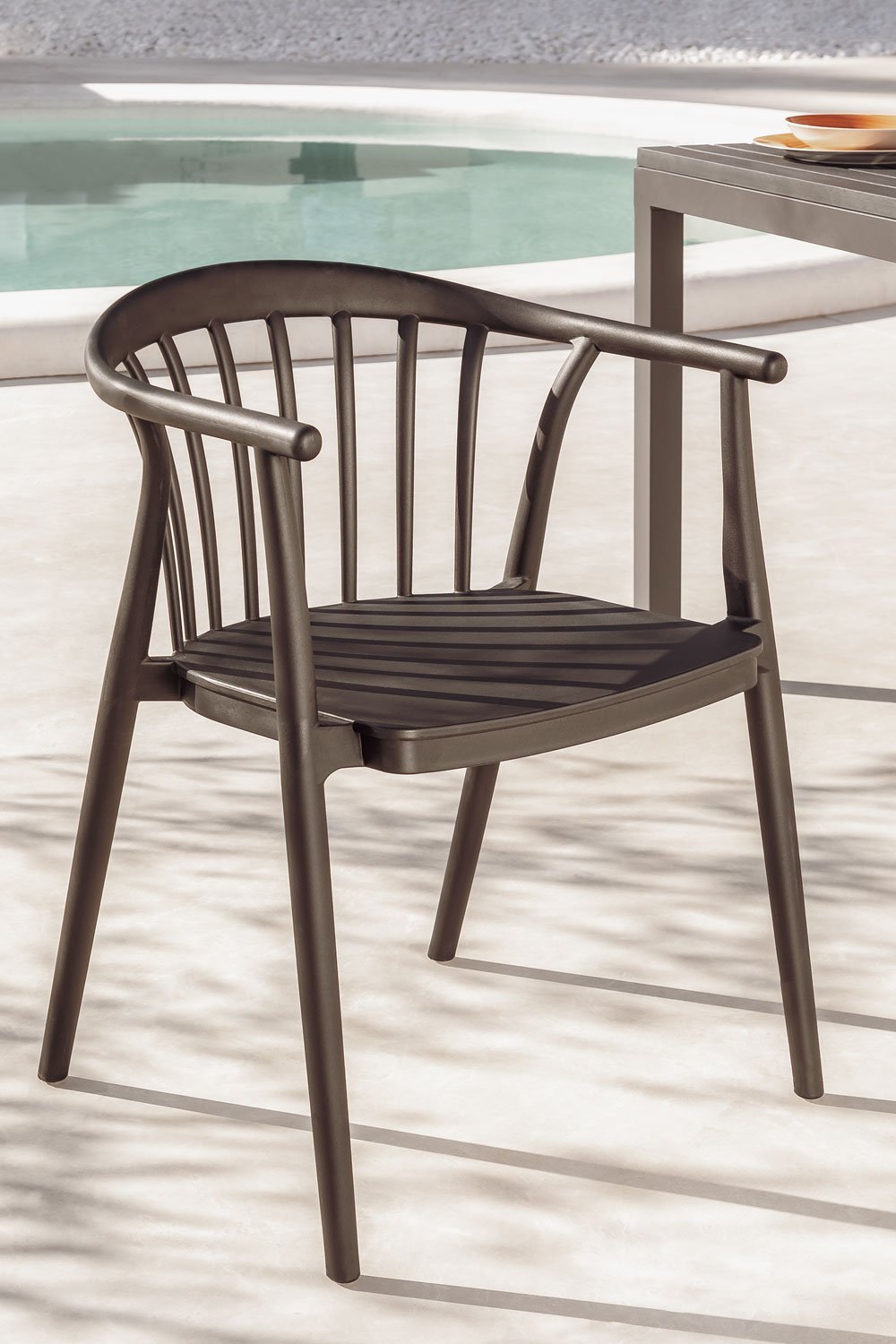 Silla de jardín apilable con reposabrazos Ivor, imagen de galería 1