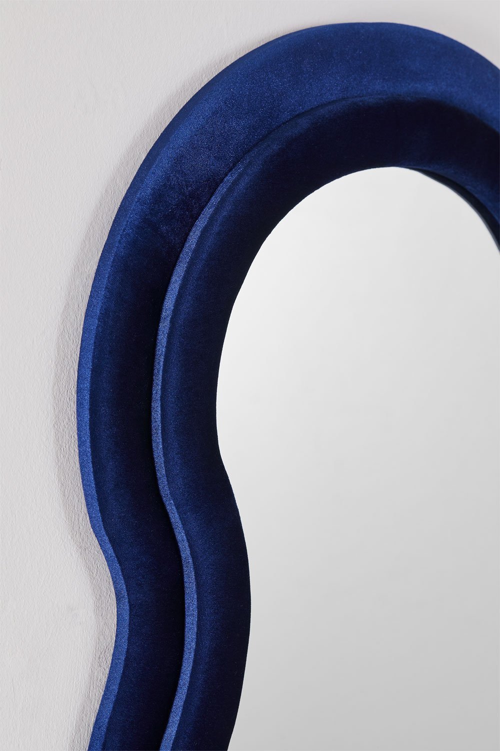 Espejo de pared irregular 60x160 cm tapizado Evelyn, imagen de galer&iacute;a 4