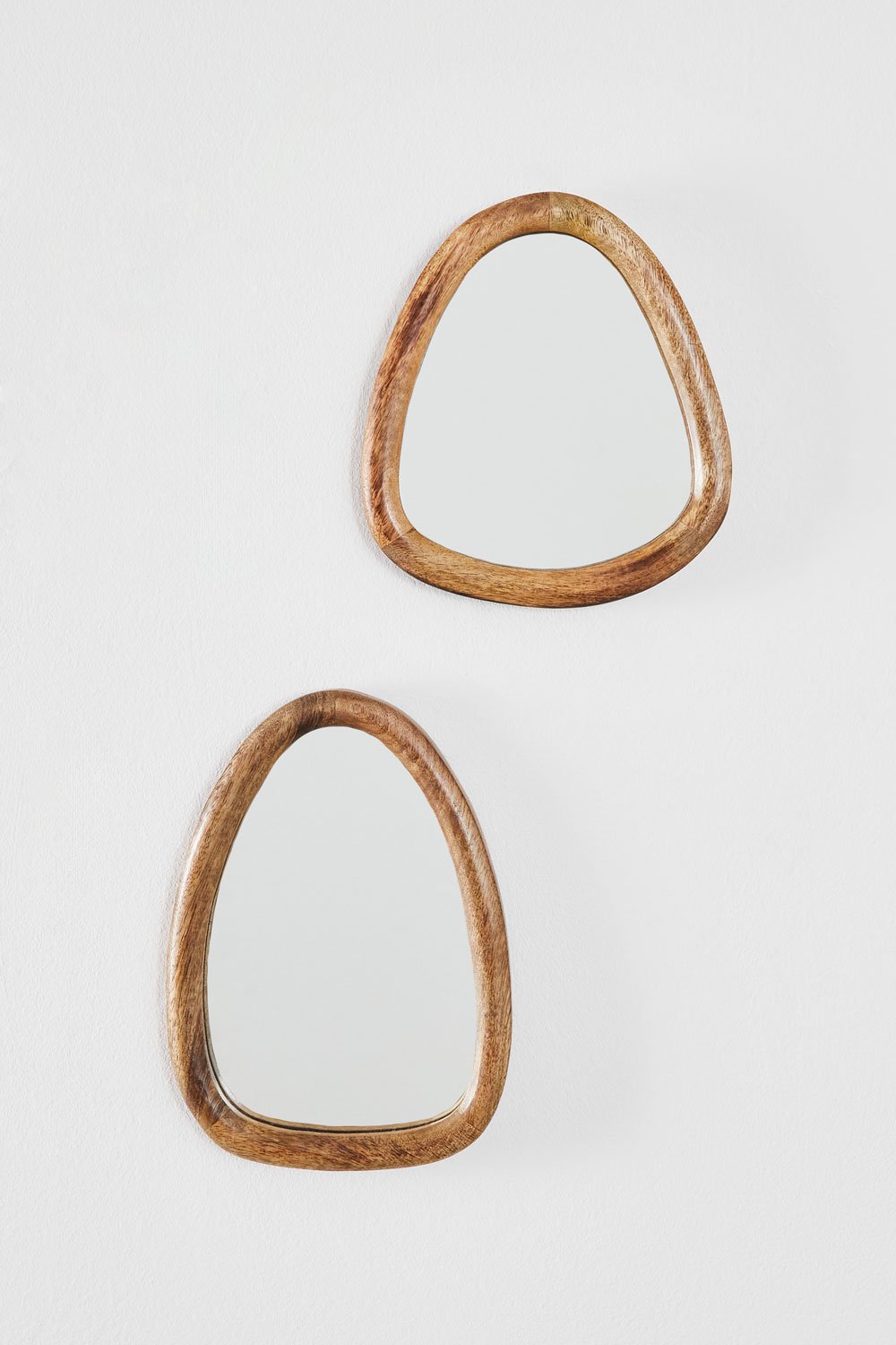 Set de 2 Espejos de Pared en Madera de Mango Gabael Design, imagen de galería 2