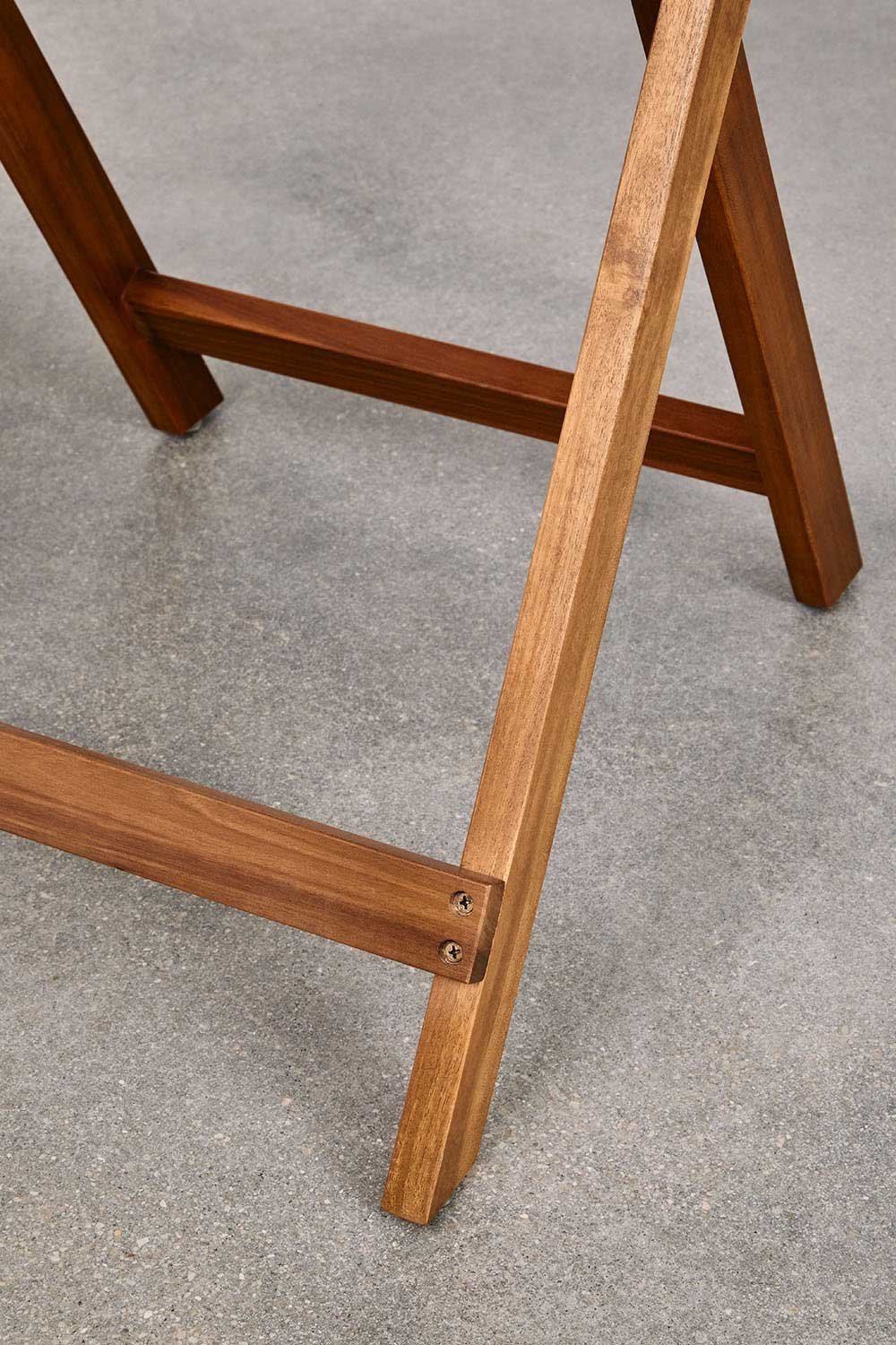 Mesa de jardín redonda Ø60 cm plegable en madera de acacia Delawer, imagen de galería 5