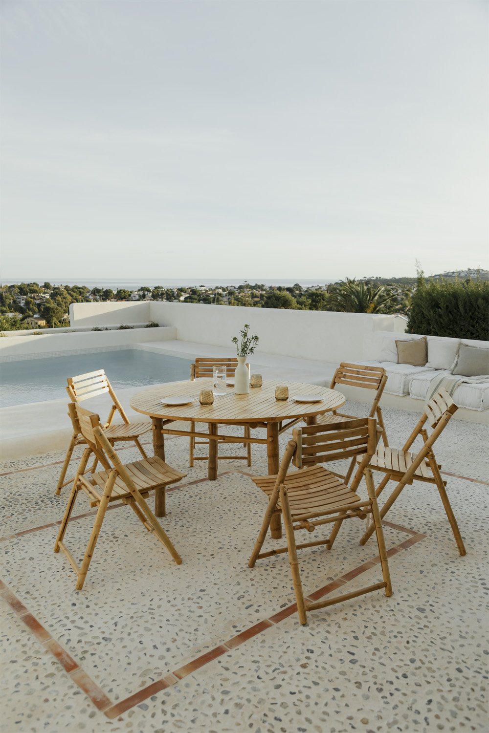 Set de Mesa Redonda (Ø140 cm) Senia y 6 Sillas de Jardín Plegables en Bambú Nelida  , imagen de galería 1