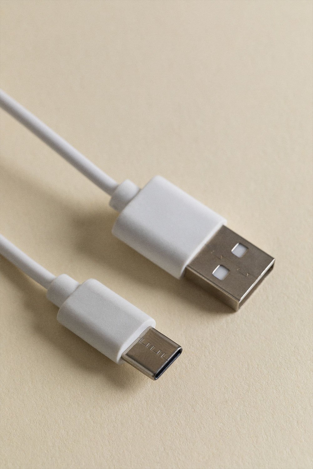 Lámpara de mesa LED direccionable e inalámbrica en hierro Liburt , imagen de galería 7