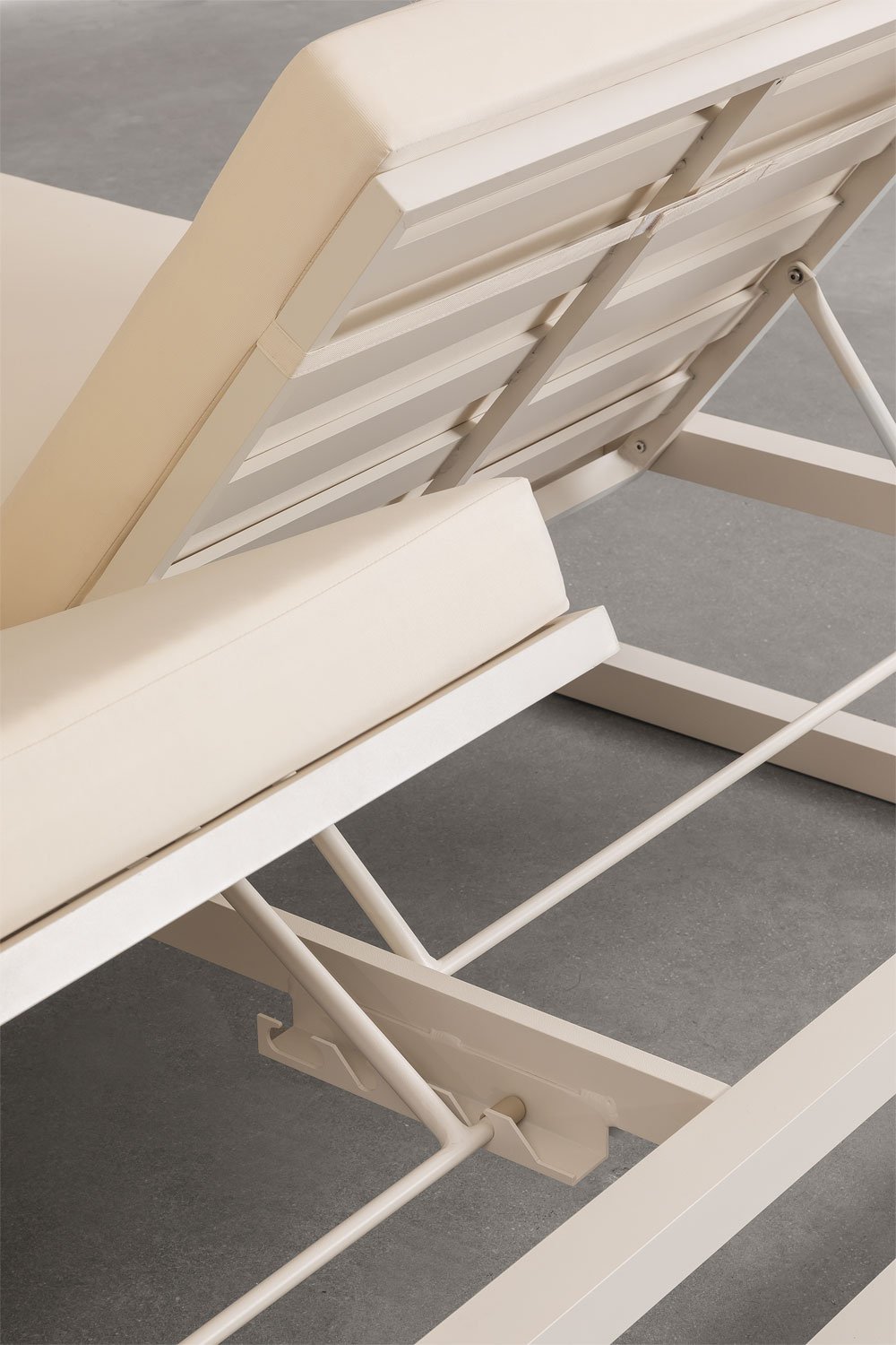 Cama balinesa reclinable en aluminio y tela Nasau, imagen de galería 9