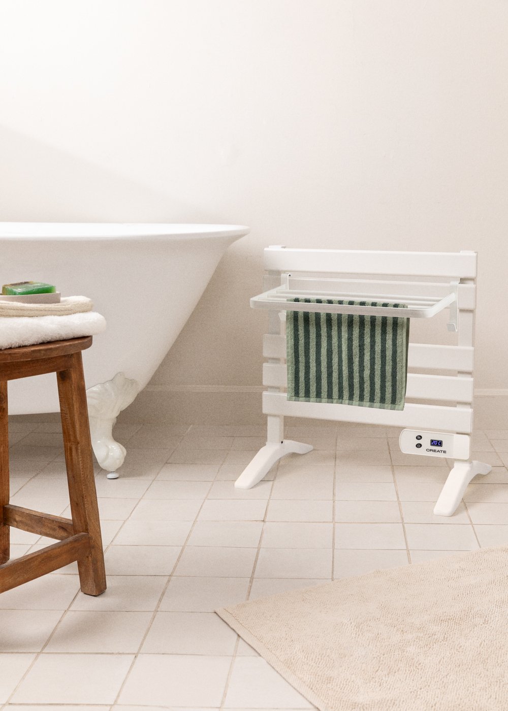 CREATE - WARM TOWEL MINI - Toallero eléctrico de suelo o pared 150W, imagen de galer&iacute;a 1