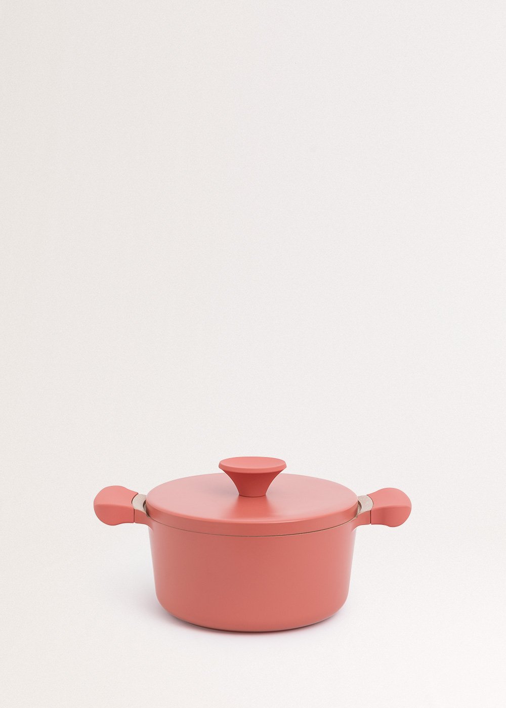 CREATE - POT STUDIO - Olla de aluminio fundido y asas de baquelita, imagen de galería 1