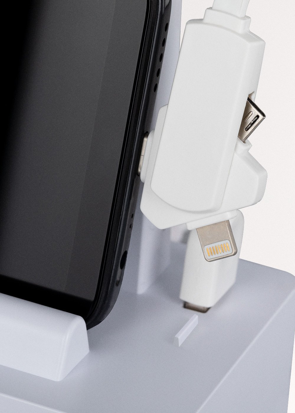 CREATE - PHONE UVC STERILIZER - Esterilizador y cargador portátil Ultravioleta UVC para Smartphones, imagen de galería 5