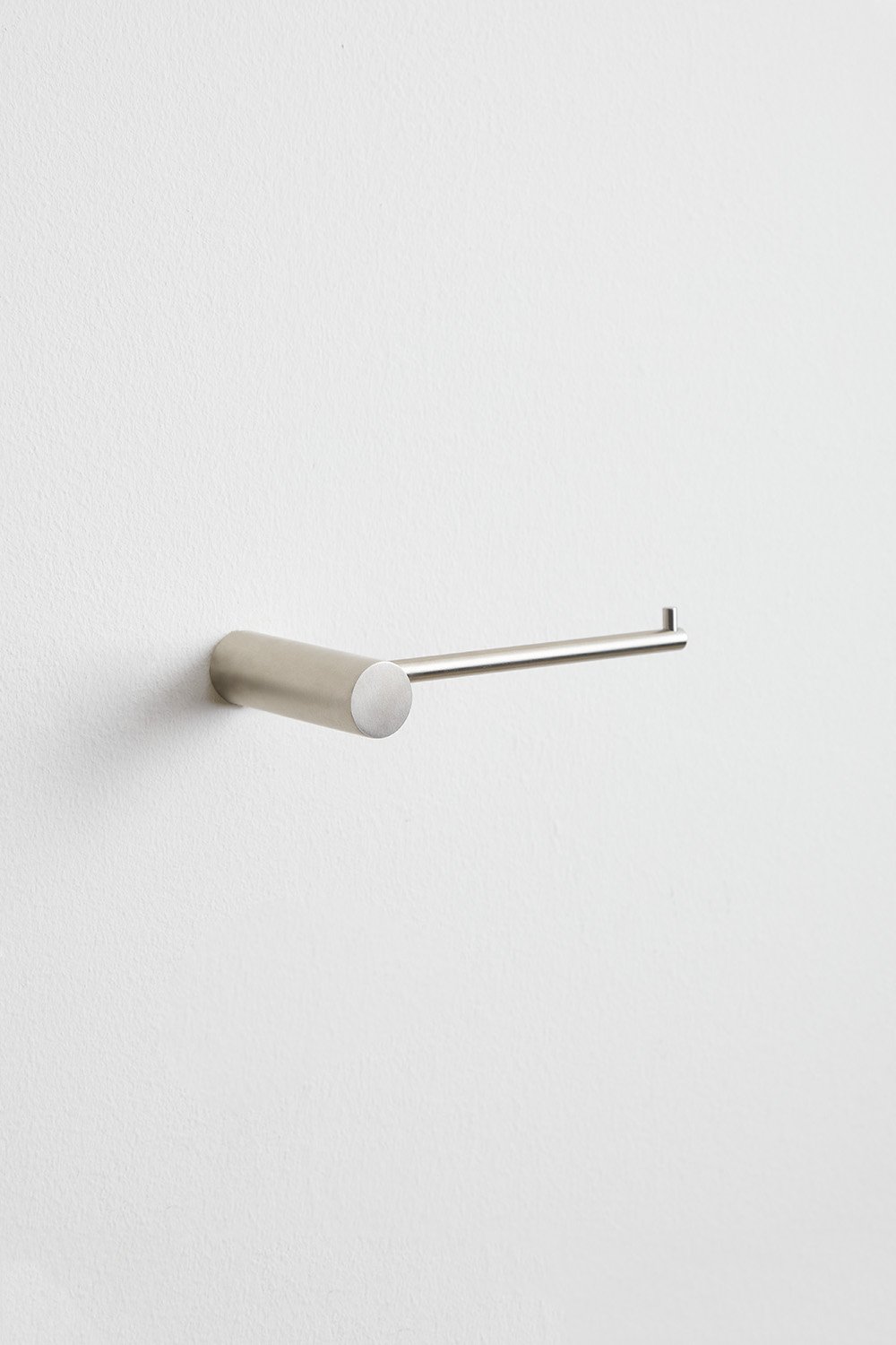 Portarrollos para baño en acero inoxidable Devon, imagen de galería 1