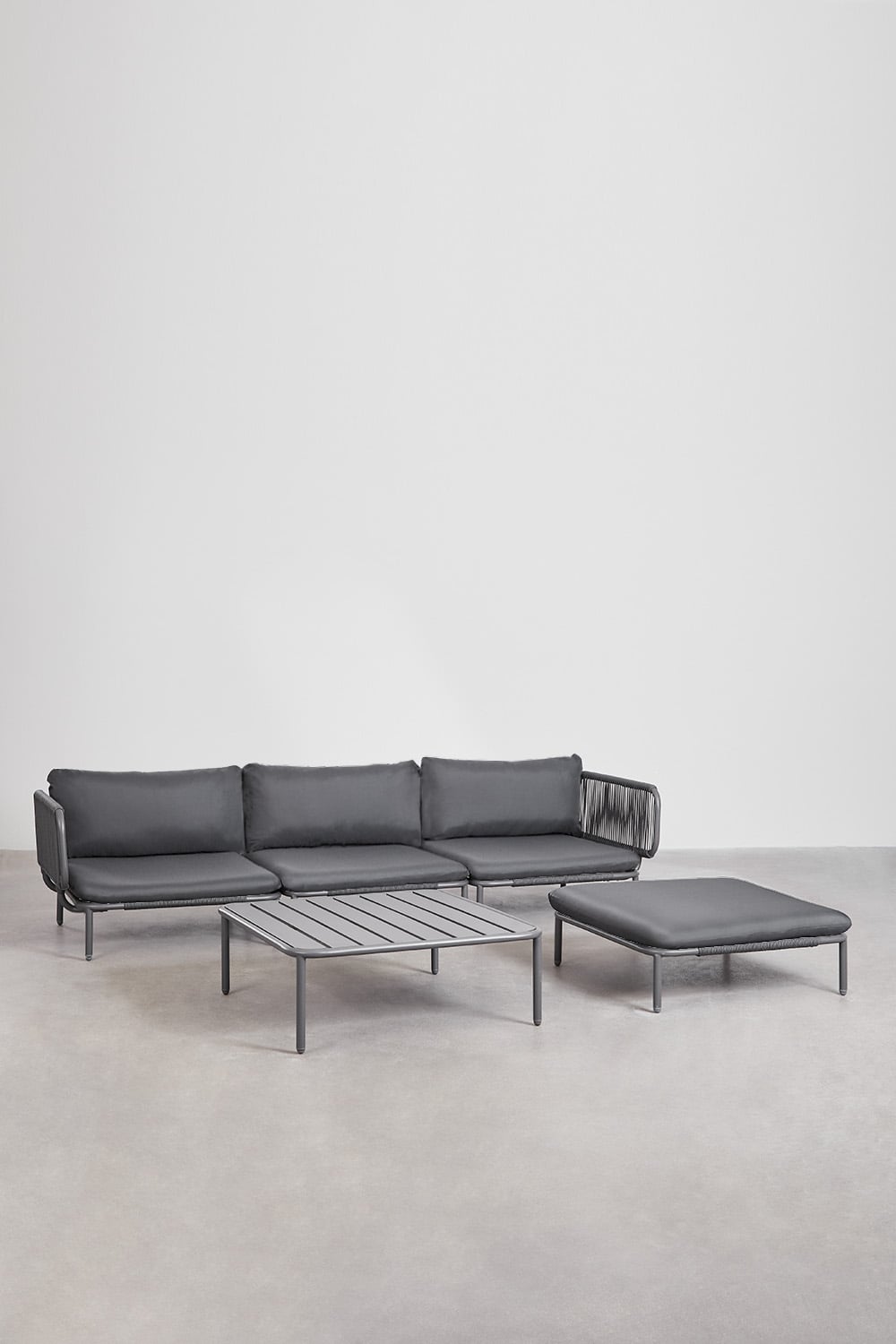 Conjunto de jardín con sofá modular de 3 piezas con 2 módulos esquineros, puff y mesa de centro en acero Roubly, imagen de galer&iacute;a 1