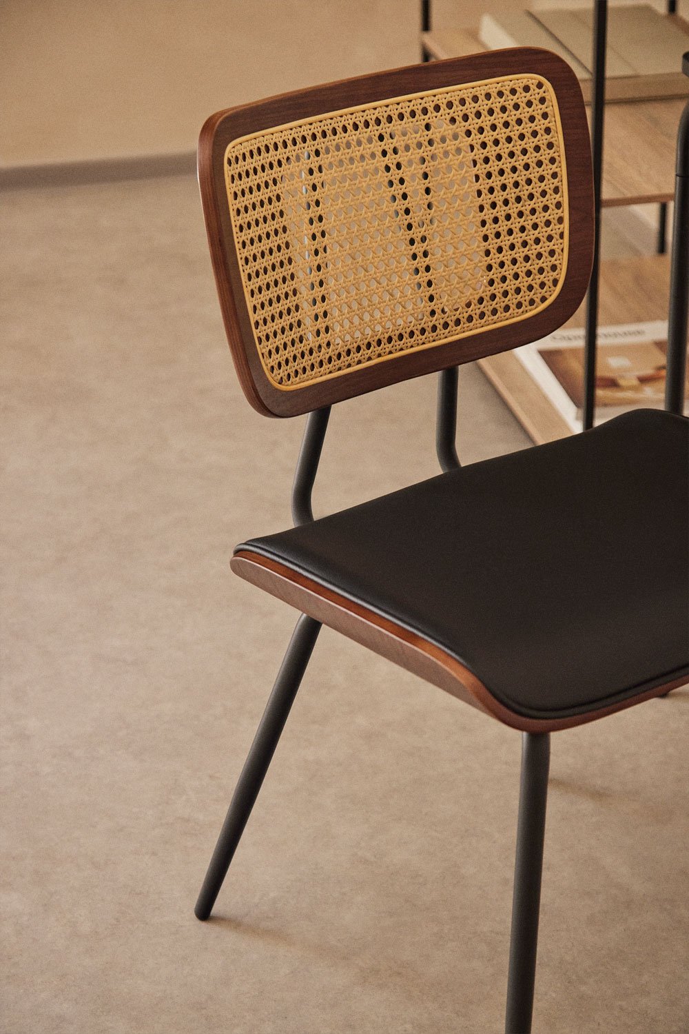Pack de 4 Sillas de Comedor en Madera, Ratán y Polipiel Raysa         , imagen de galería 2