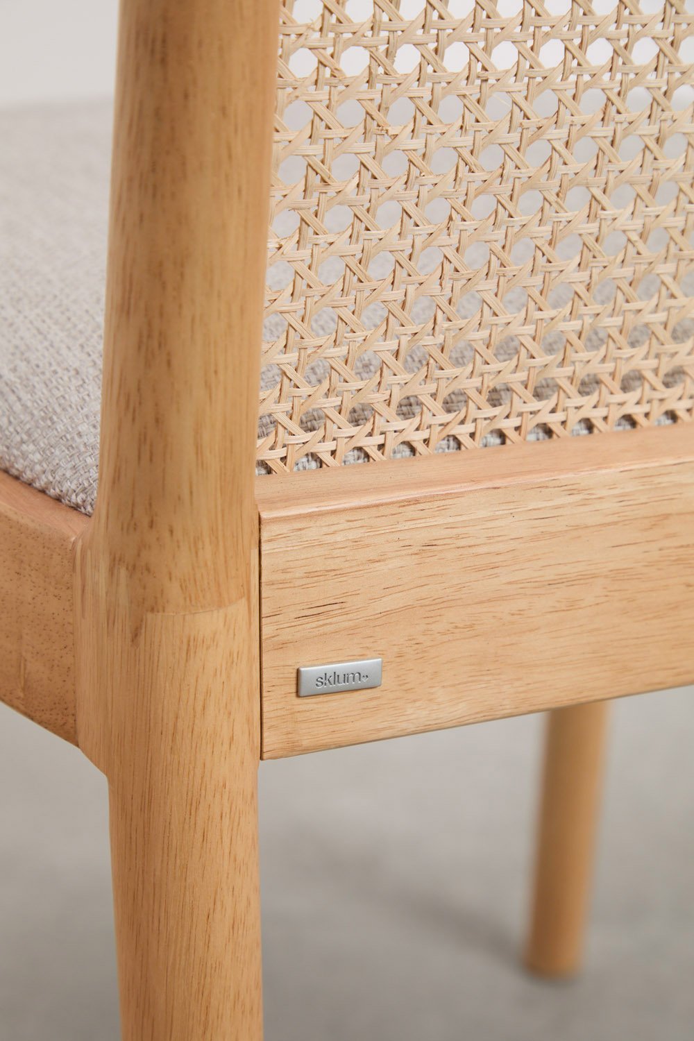 Silla de comedor en madera de caucho y ratán Yaiza, imagen de galería 6