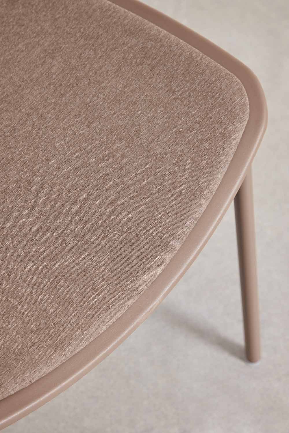 Silla de comedor en polipropileno y acero Maeba , imagen de galería 5