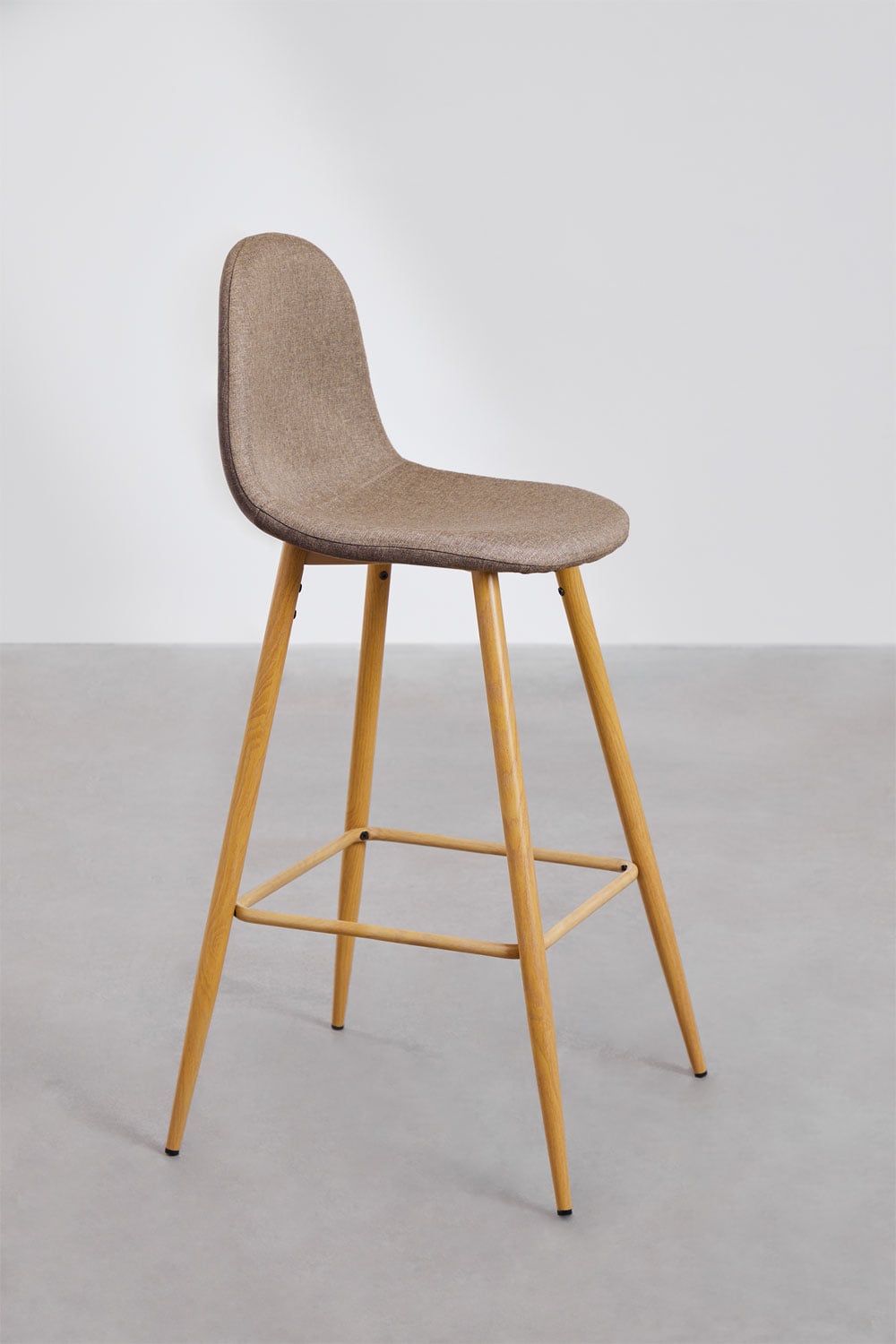 Taburete alto 75 cm en tela gris topo y patas acabado madera natural Glamm, imagen de galer&iacute;a 2