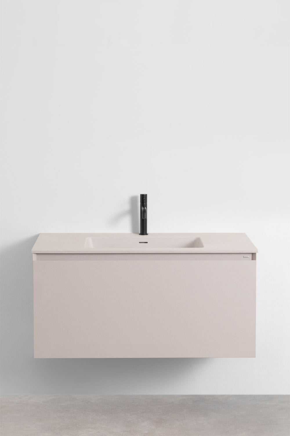 Conjunto de mueble de baño suspendido en madera con lavabo integrado Macrae    , imagen de galer&iacute;a 2