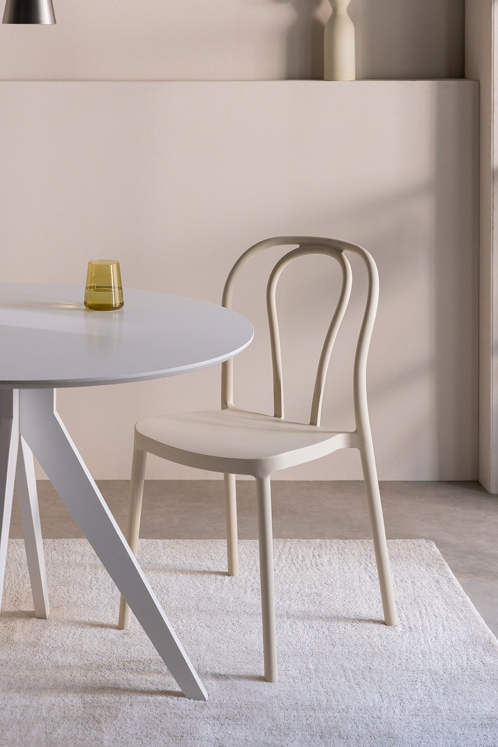 Silla de Comedor Apilable Mizzi , imagen de galería 1