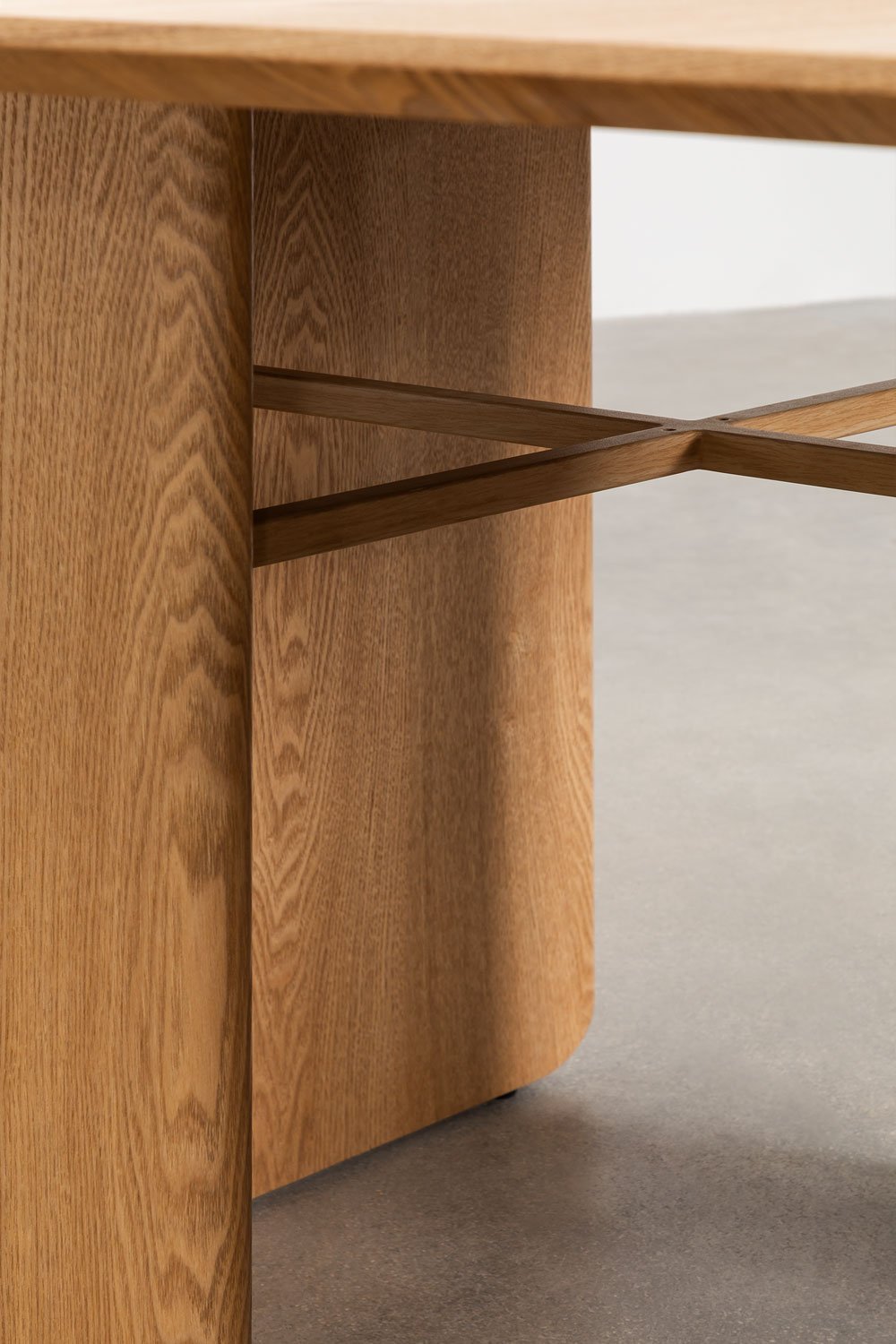 Set de mesa cuadrada 140x140 cm en MDF y chapa de fresno Ginger y 8 sillas de comedor terciopelo Xastru, imagen de galería 6