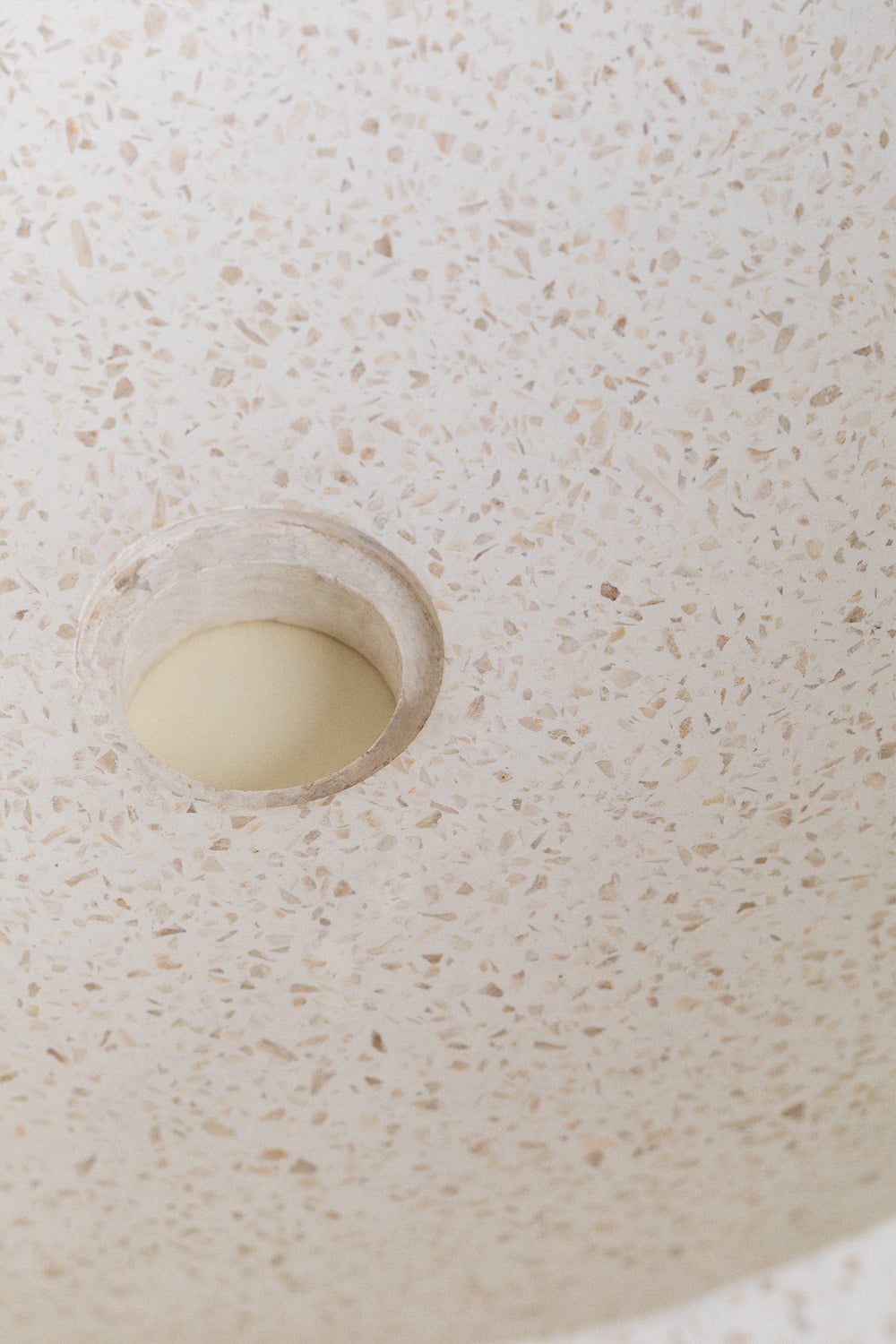 Conjunto de mueble de baño suspendido en madera de teca Jabari, imagen de galer&iacute;a 10