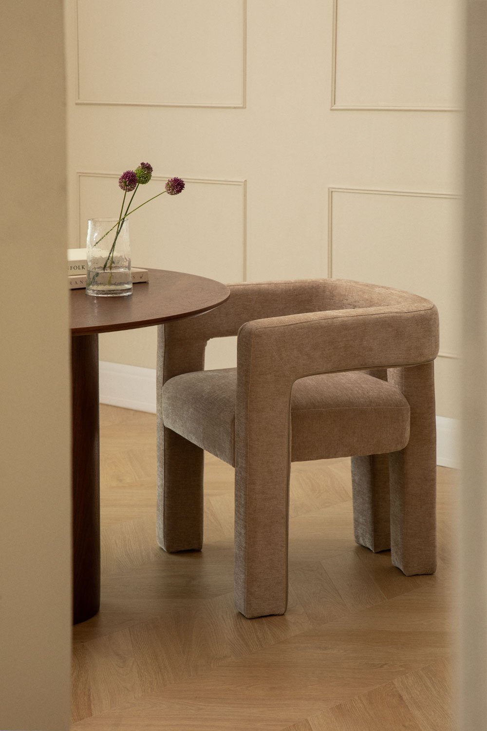 Pack de 4 sillas de comedor con reposabrazos tapizadas Liara, imagen de galería 1
