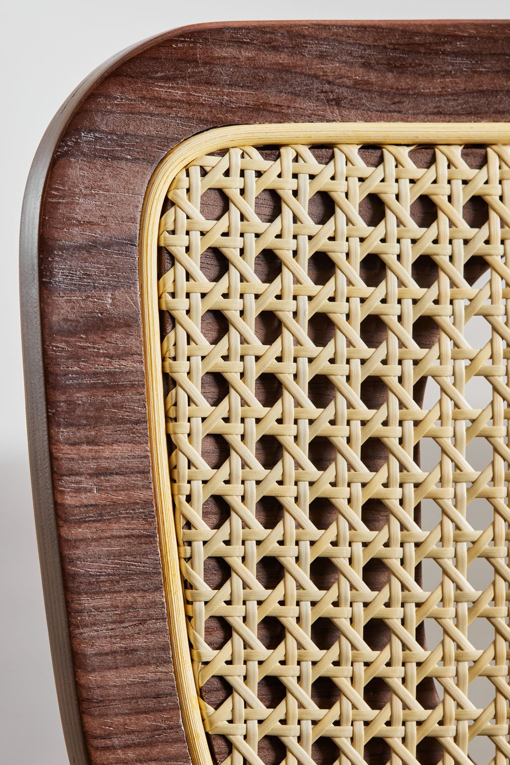 Pack de 2 taburetes altos en madera, ratán y polipiel Raysa, imagen de galería 5