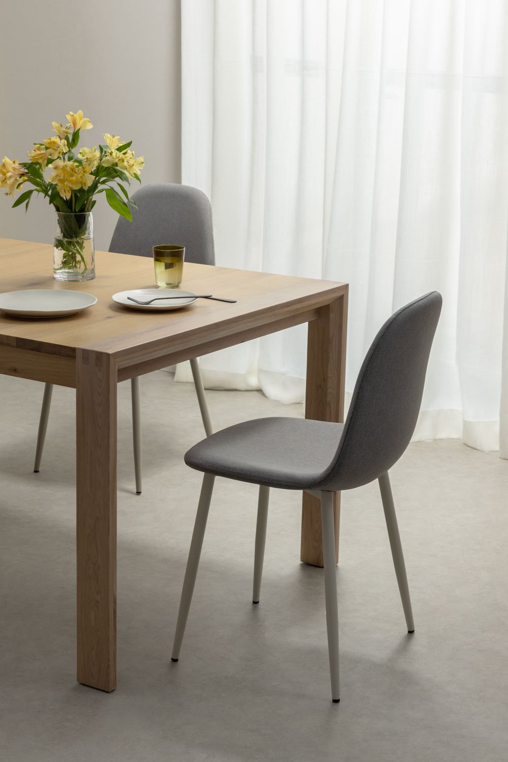 Pack de 4 sillas de comedor en tela y acero Glamm Deluxe, imagen de galería 1