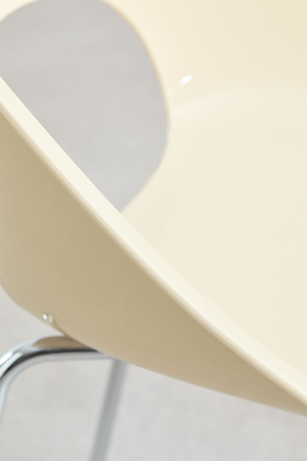 Silla de comedor en polipropileno y hierro Louna, imagen de galería 6