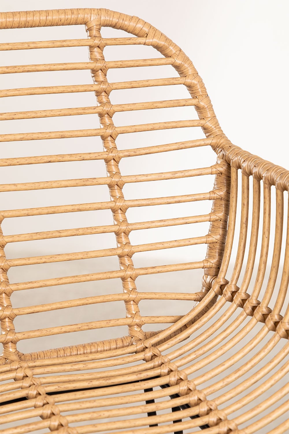 Pack de 2 taburetes altos de jardín 65 cm en ratán sintético y hierro negro Eska, imagen de galer&iacute;a 4