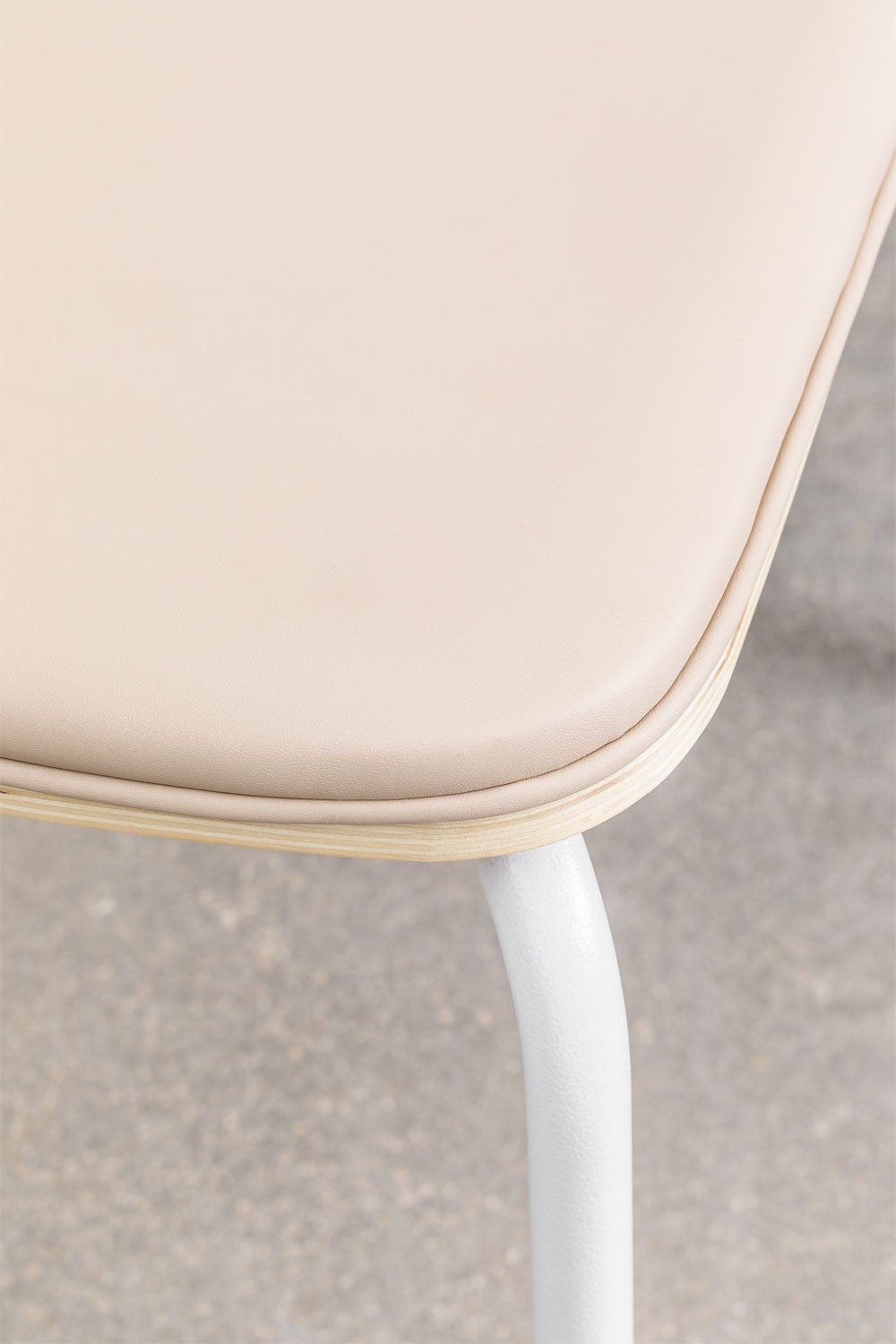 Silla de comedor apilable en hierro y madera Wilpier, imagen de galería 7