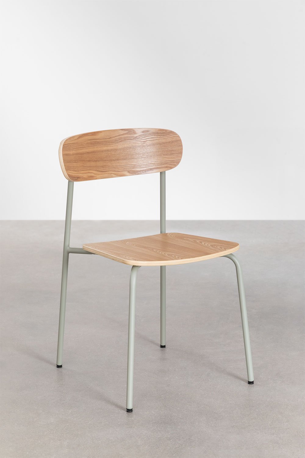 Silla de comedor apilable en hierro y madera Wilpier, imagen de galer&iacute;a 3