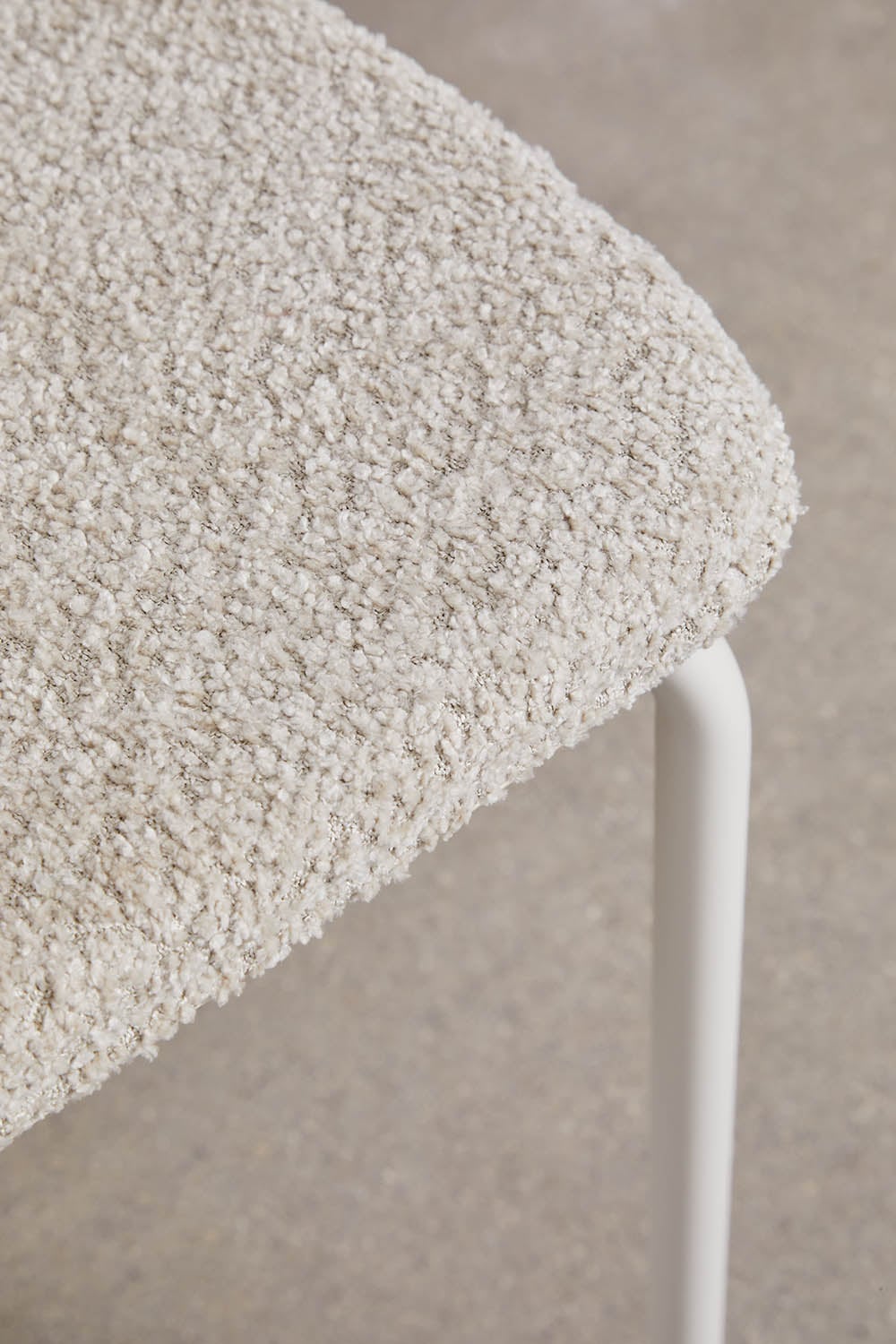 Pack de 4 sillas de comedor apilables en hierro y madera Wilpier, imagen de galer&iacute;a 7