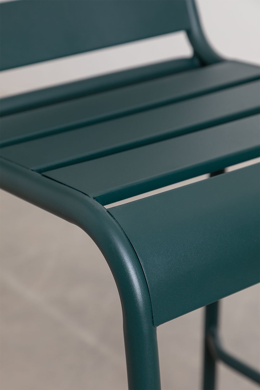 Taburete alto 75 cm apilable en acero verde jungla Janti, imagen de galer&iacute;a 5