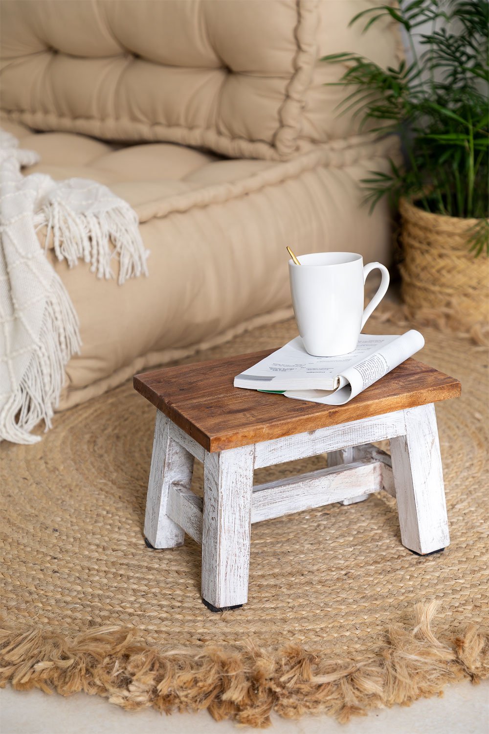 Pack de 2 taburetes bajos en madera Abet, imagen de galería 1