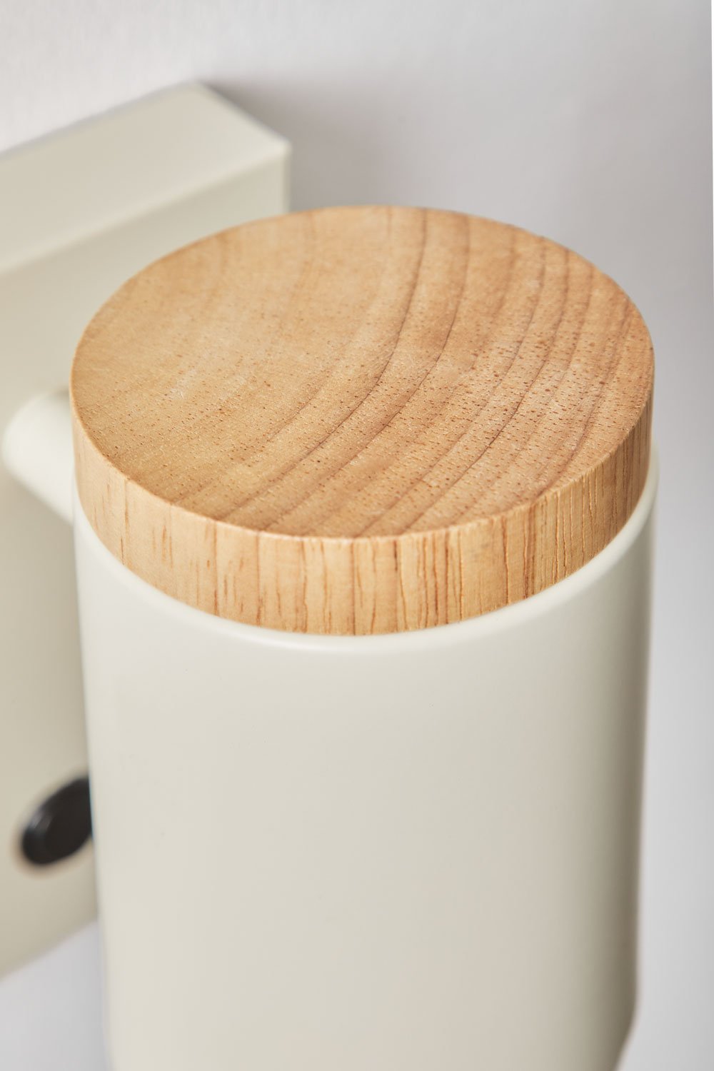 Aplique de pared orientable en hierro Amaranto , imagen de galer&iacute;a 5