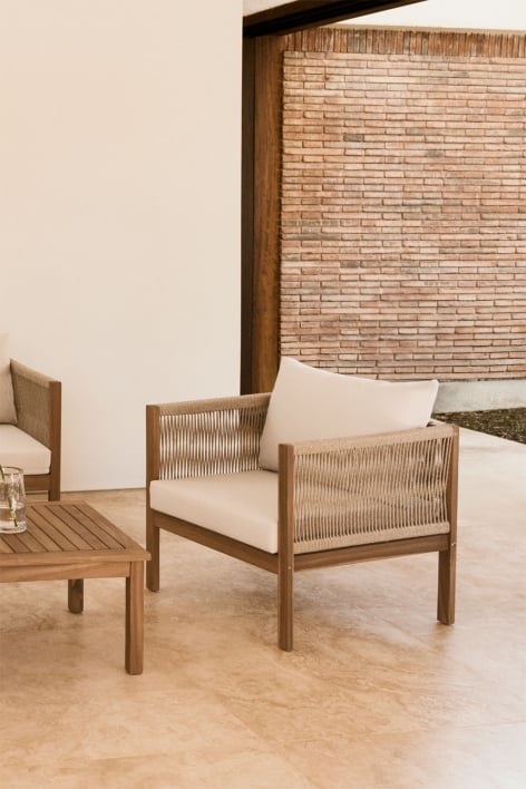 Sillón con reposabrazos en madera de acacia Branson