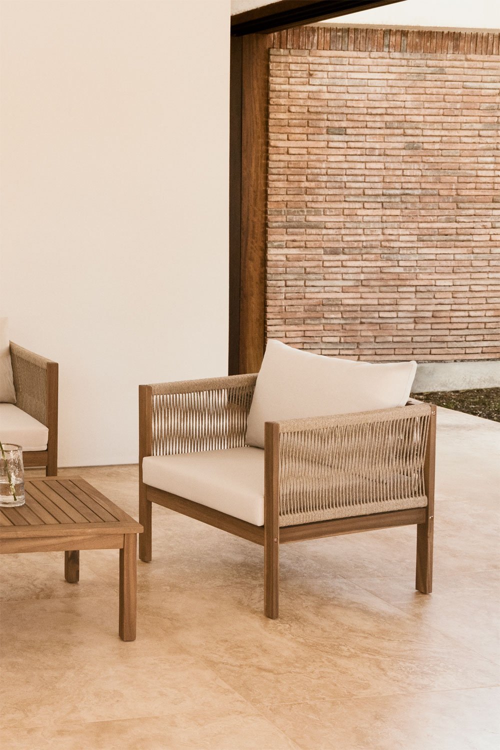 Sillón en madera de acacia Branson , imagen de galería 1