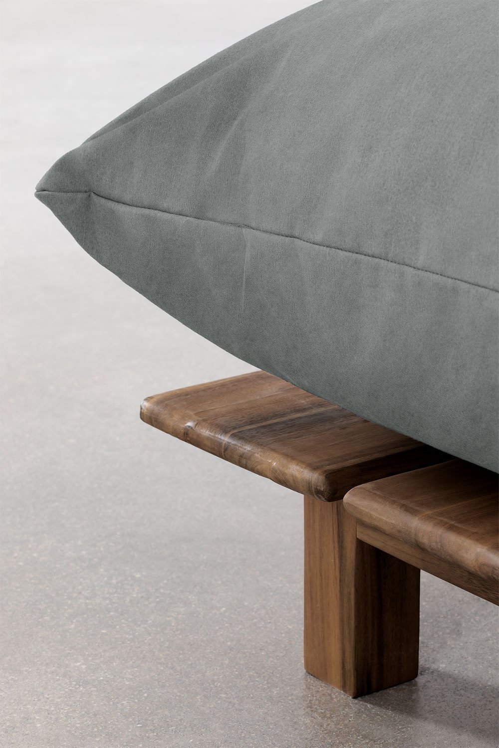 Puff en madera de acacia Brina , imagen de galería 2