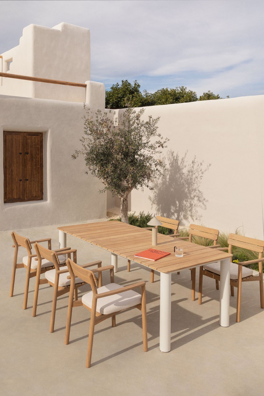 Mesa de jardín rectangular en aluminio y madera de teca Sirka, imagen de galería 1