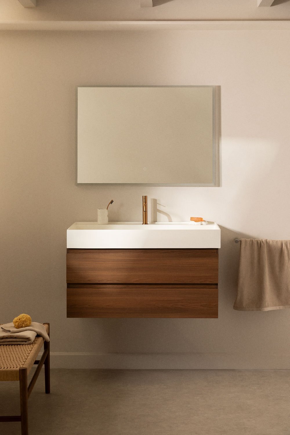Conjunto de mueble de baño en madera y chapa de fresno con lavabo integrado Ona, imagen de galería 1
